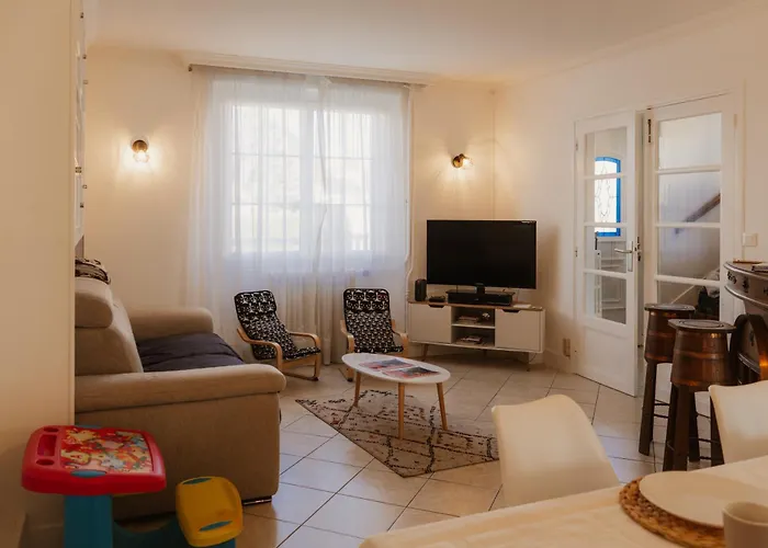 Maison Adouda Nyaraló Grandcamp-Maisy